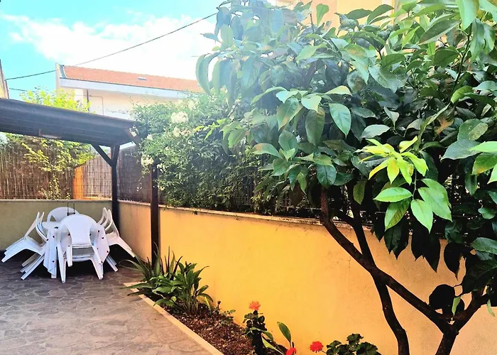Appartamento Con Giardino
